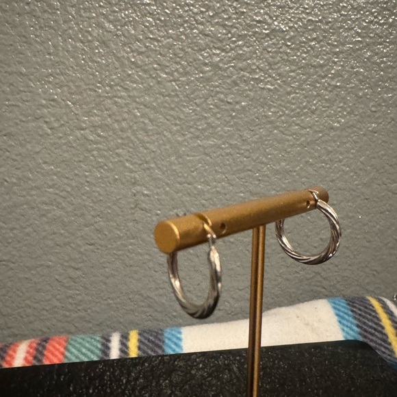 14k White Gold Hoop Earrings - Picture 9 of 10